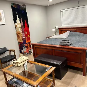 Luxury tent A Luxury Master Bedroom In A, Los Angeles