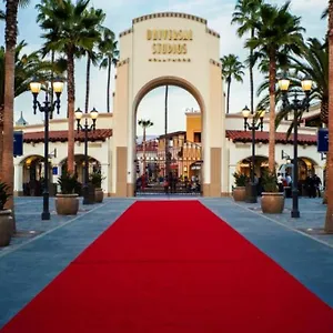 Homestay #universal, Los Angeles